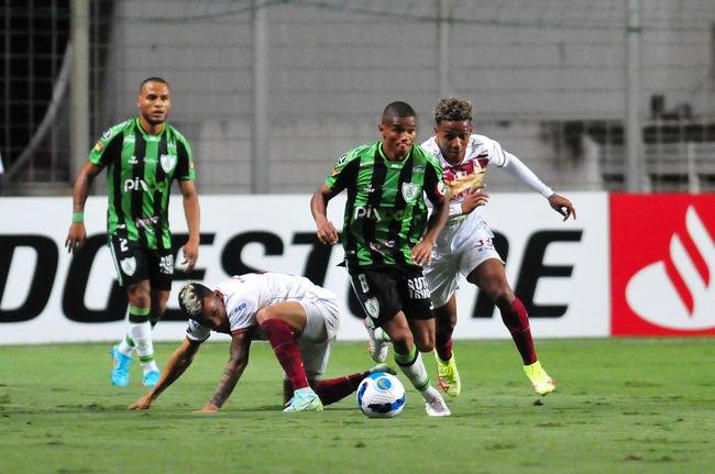 Fotos do jogo entre Amrica e Tolima, no Independncia, em Belo Horizonte, pela terceira rodada do Grupo D da Copa Libertadores 2022