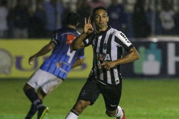 Imagens da vitória do Atlético sobre a URT