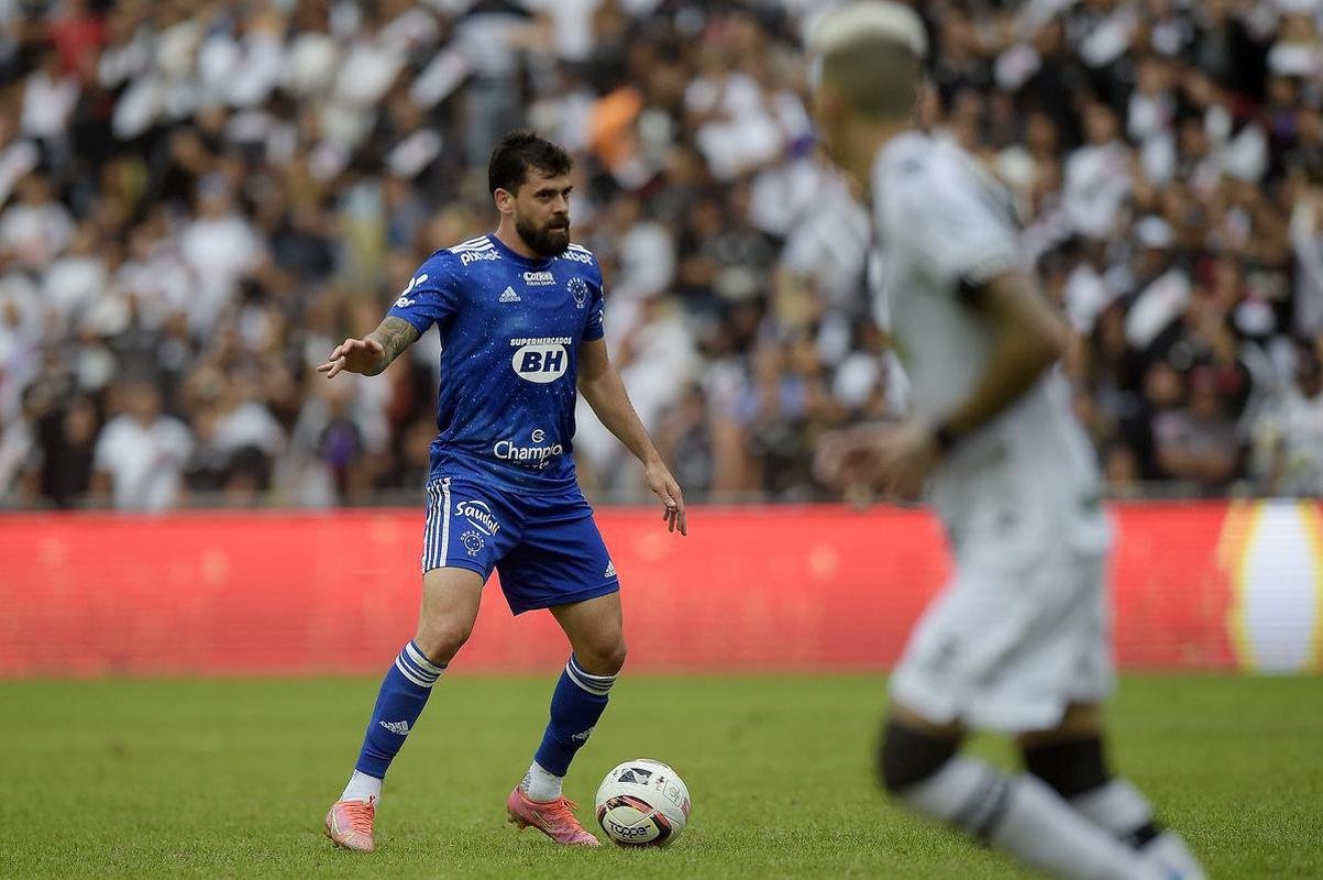 Fotos do jogo entre Vasco e Cruzeiro, no Maracan, no Rio, pela 12 rodada do Campeonato Brasileiro