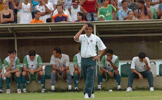 Ney Franco era o tcnico do bom time do Ipatinga 