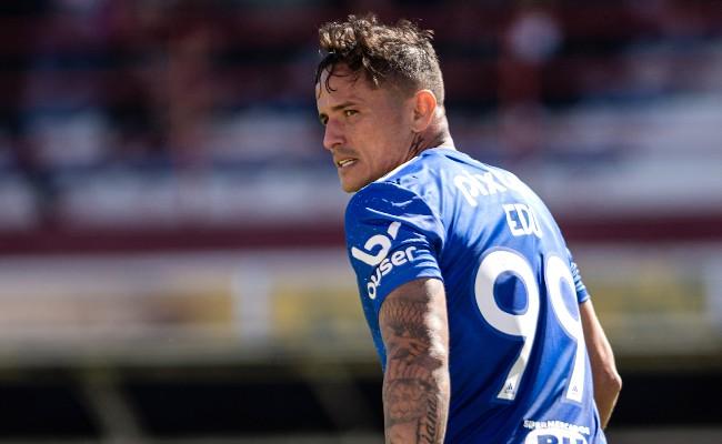 Edu passou novamente em branco em empate do Cruzeiro com o Brusque