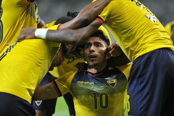 Equador e Japo se enfrentaram no Mineiro pela terceira rodada do Grupo C da Copa Amrica