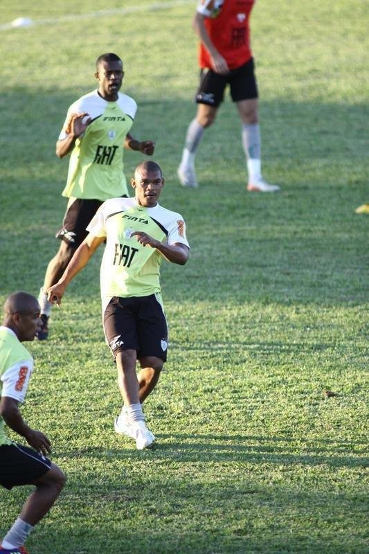 Em 23 jogos pelo Amrica, Agenor marcou 23 gols e deixou o clube em agosto de 2013, aps uma resciso amigvel de contrato