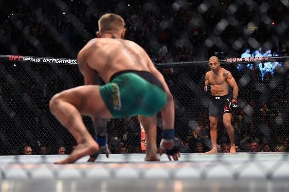 Imagens do incrível nocaute de Conor McGregor sobre José Aldo