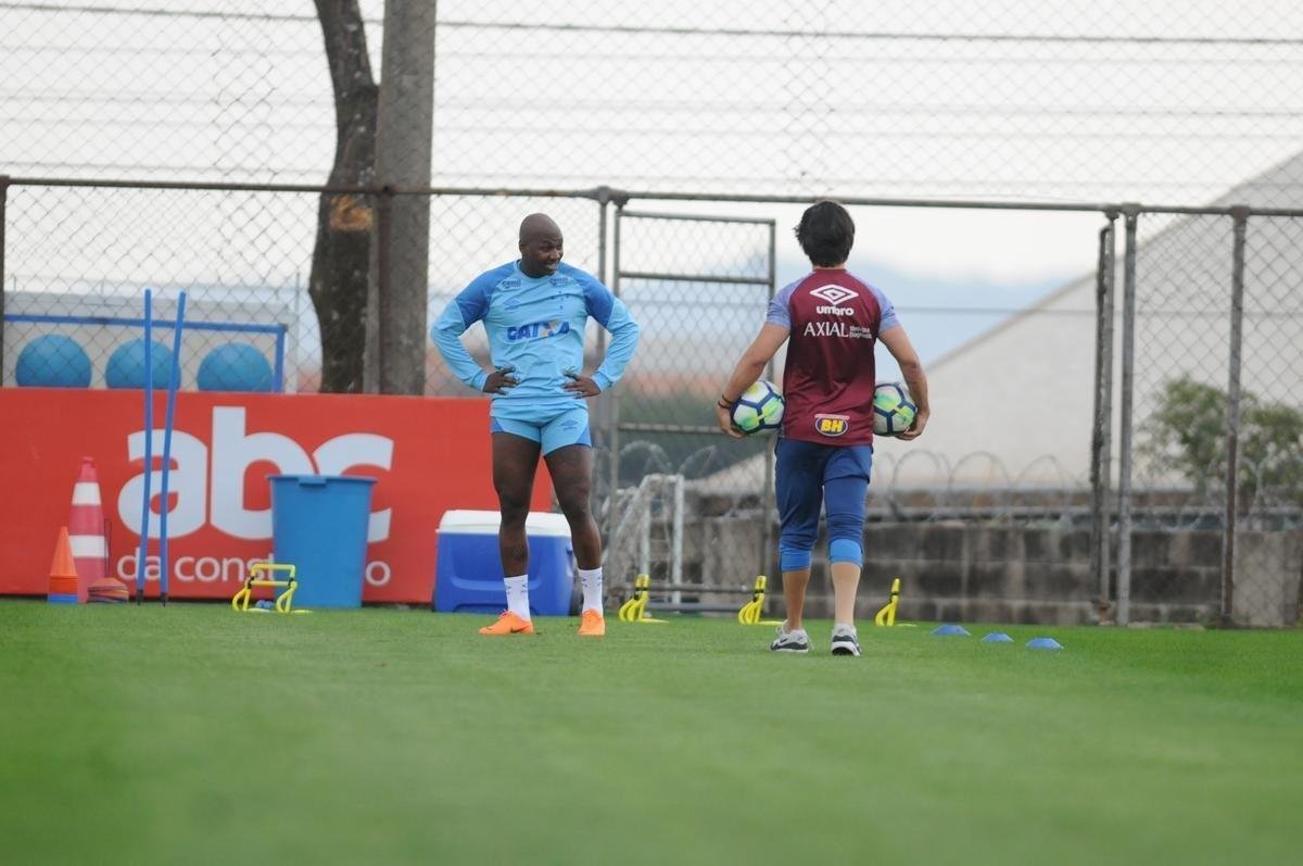 Toca da Raposa II teve sexta-feira descontrada por conta da volta de Ded  Seleo