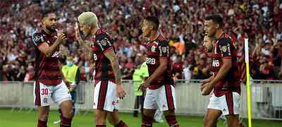 Flamengo vence Universidad Católica em casa e se classifica na Libertadores