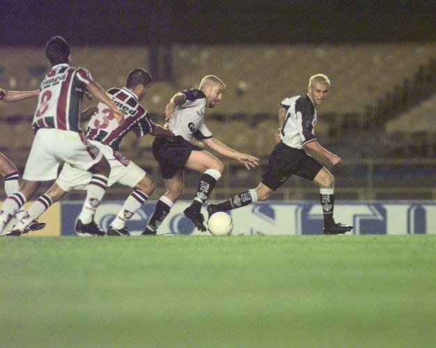 No jogo de ida, no Maracan, Atltico e Fluminense empataram por 3 a 3