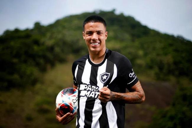 Carlos Alberto - atacante de 20 anos: emprestado ao Botafogo até o fim de 2023