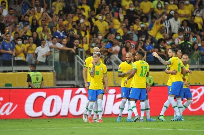 Brasil goleou o Paraguai por 4 a 0 no Mineiro, em BH, pelas Eliminatrias da Copa do Mundo, com gols de Raphinha, Philippe Coutinho, Antony e Rodrygo