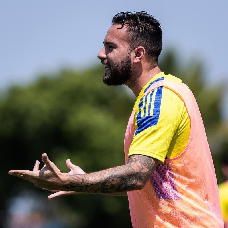 Treino acometeu em clima de descontrao no fechamento da preparao para o jogo deste domingo  