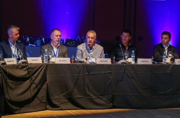 Conmebol realizou, nesta terça-feira (19/3), conferência entre técnicos que participam da Copa Libertadores
