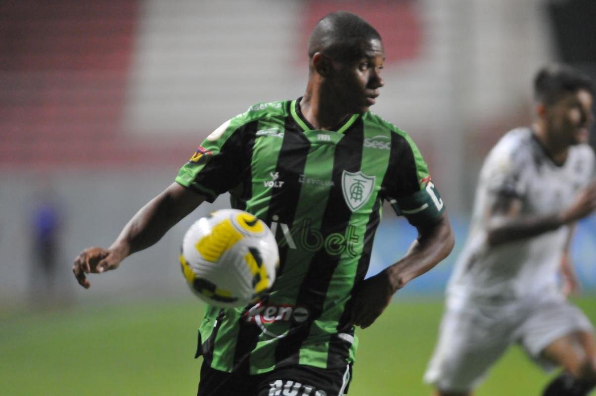 Fotos da derrota do Amrica para o Cear, por 2 a 0, no Independncia, pela 10 rodada da Srie A