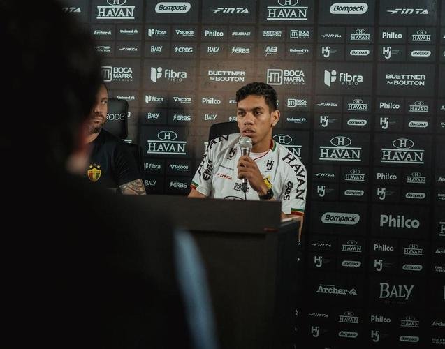 Paulo Baya, atacante (Brusque)