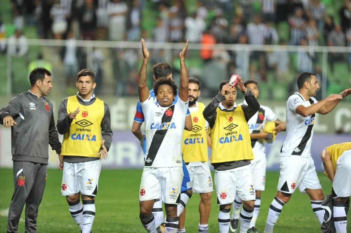 Imagens da partida entre Atltico e Vasco, no Independncia 