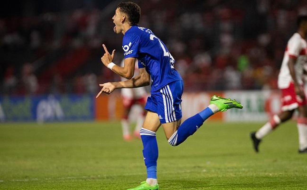 Fotos da partida entre CRB e Cruzeiro, no Estdio Rei Pel, em Macei-AL, pela 30 rodada da Srie B do Brasileiro