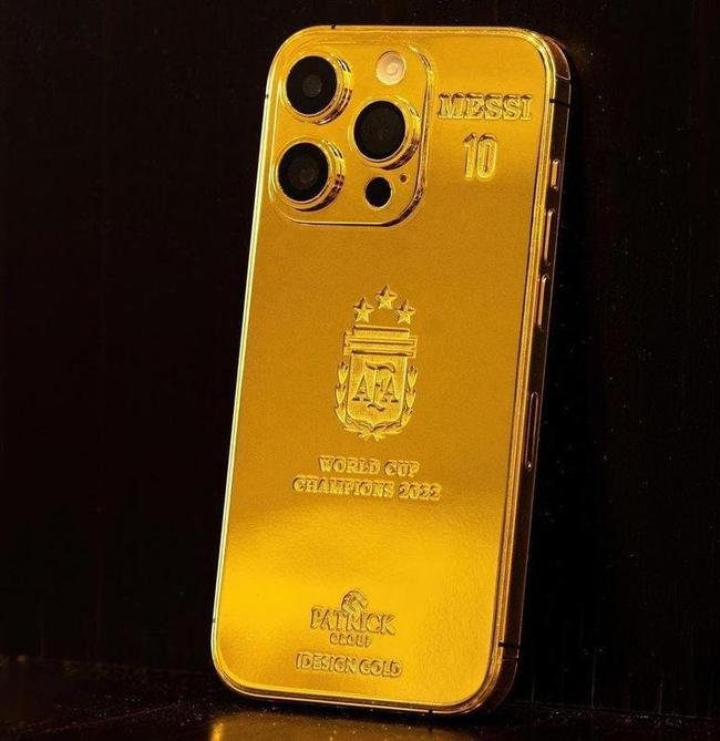 Iphones foram banhados a ouro pela Idesign Gold, a pedido de Lionel Messi