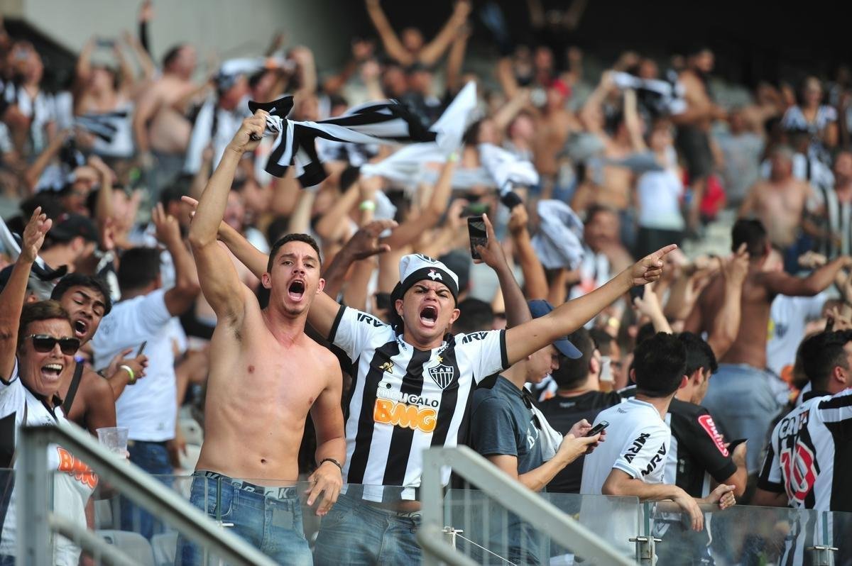 Fotos da torcida do Atltico no clssico contra o Cruzeiro