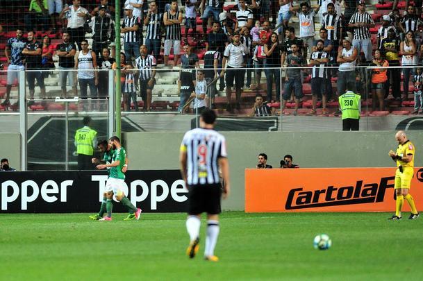 Veja fotos do duelo entre Atltico e Chapecoense, pela 29 rodada do Campeonato Brasileiro