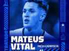 Cruzeiro oficializa contratao de Mateus Vital 