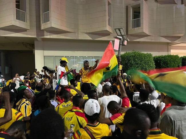 A animada torcida de Gana em Doha, no Catar