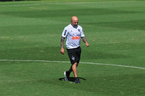 Jorge Sampaoli foi apresentado na tarde desta segunda-feira como novo tcnico do Atltico