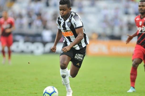 Fotos do jogo entre Atltico e Athletico-PR, no Mineiro