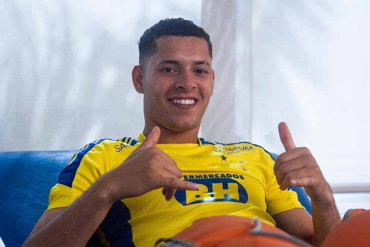 Matheus Pereira - 90%