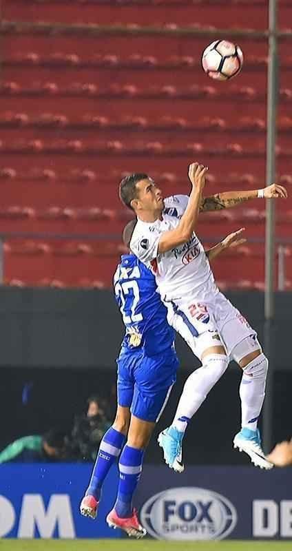 Imagens da partida entre Nacional e Cruzeiro, pela primeira fase da Copa Sul-Americana