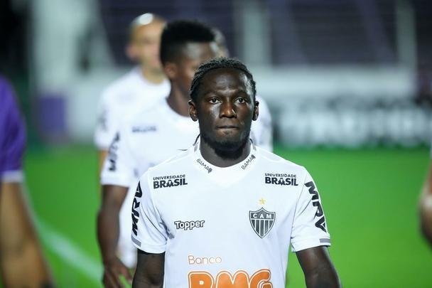 Imagens da partida entre Defensor e Atlético, em Montevidéu, pela Libertadores