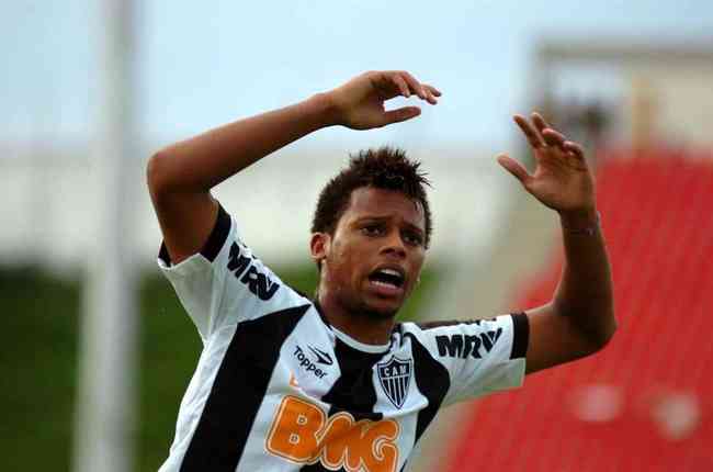 Chute de Hulk em gol pelo Galo fica perto de bater recorde mundial