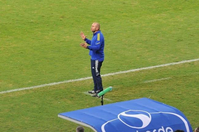 Mozart Santos - 2 vitrias, 7 empates e 4 derrotas em 13 jogos (33,33%)