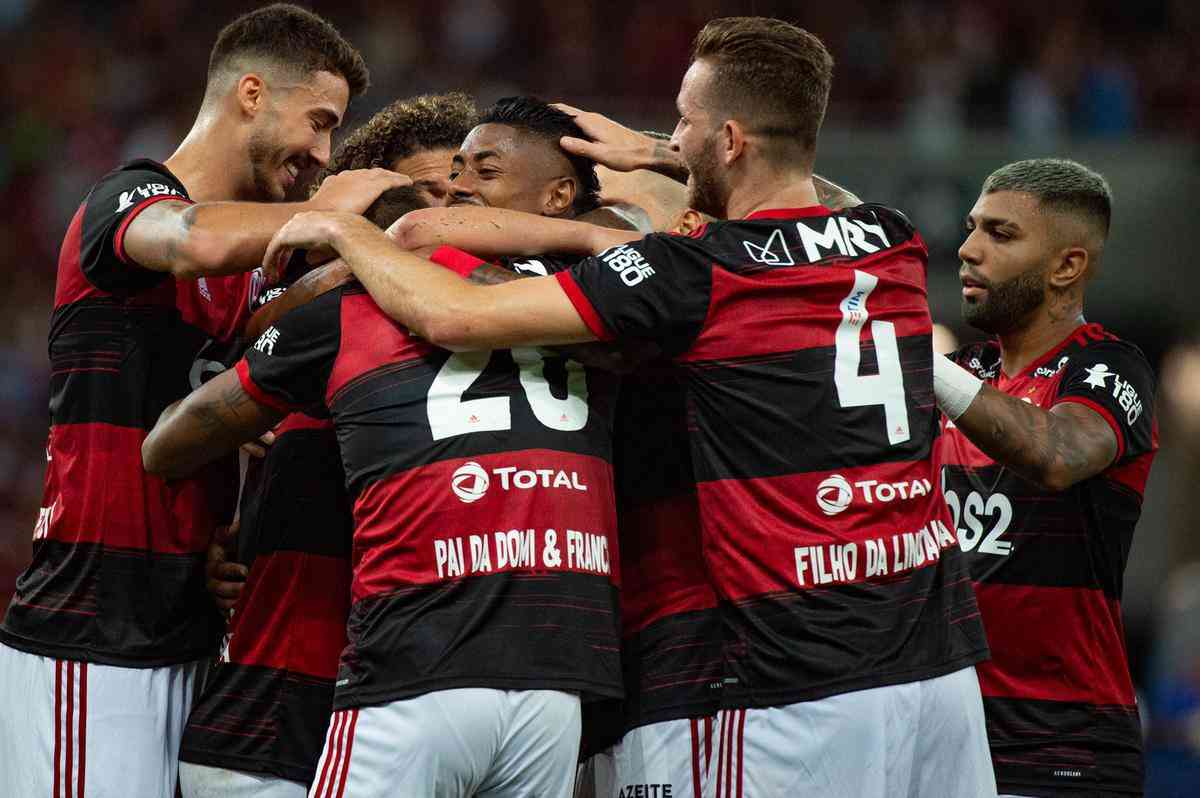 1) Flamengo: 22J - 18V 3E 1D - 86% de aproveitamento
