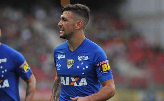 Cruzeiro  determinado a pagar dvida por compra de Arrascaeta em caso iniciado nos tribunais da Fifa em 2019