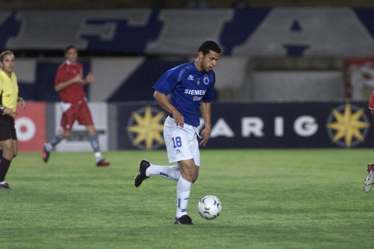 Fred estreou em 8 de agosto de 2004 e marcou um dos gols da vitria por 2 a 0 sobre o Internacional, no Mineiro, pelo Brasileiro