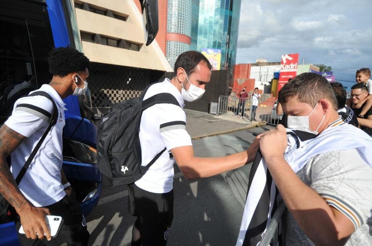 Delegao alvinegra chegou a Cuiab para final da Supercopa do Brasil entre Atltico e Flamengo