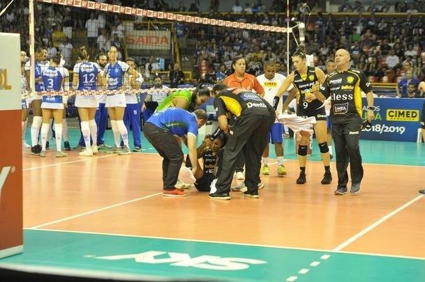 Minas x Praia: veja fotos da primeira partida da final