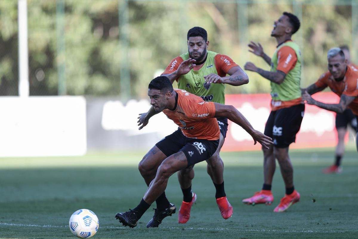 Fotos do primeiro treino de Diego Costa pelo Atltico