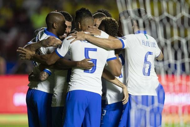 Seleção venceu com dois gols de Coutinho e um de Everton Cebolinha