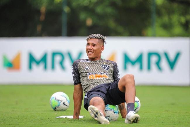 MATAS ZARACHO - Revelao do Racing, meia argentino teve direitos econmicos comprados por R$ 33,7 milhes (a contratao mais cara da histria do Atltico).