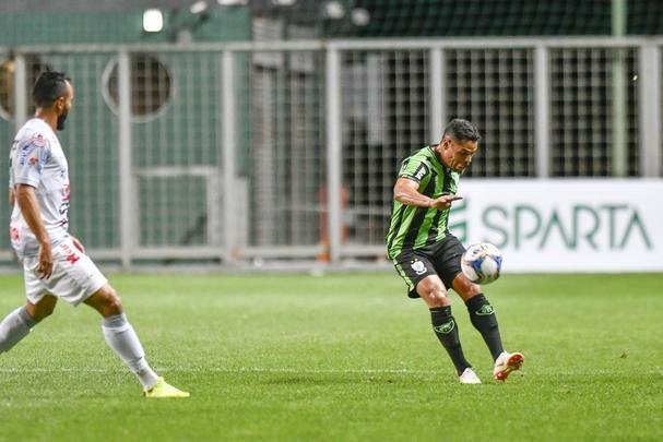 Fotos do jogo entre América x Operário