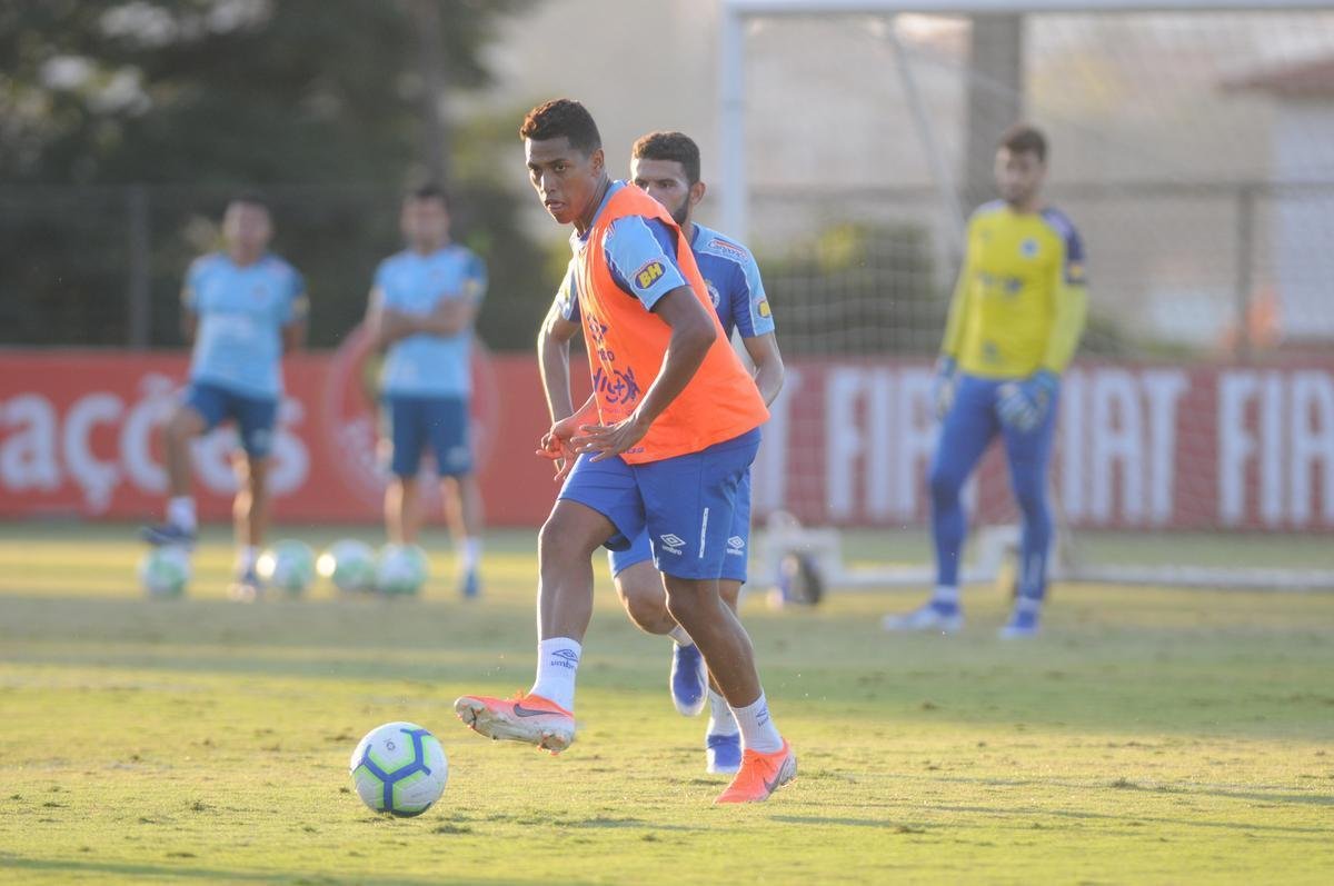 Cruzeiro se prepara para enfrentar o Fluminense, nesta quarta, s 19h15, no Mineiro