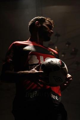 Festa de lançamento dos novos uniformes contou com a presença de jogadores e show de Paralamas de Sucesso