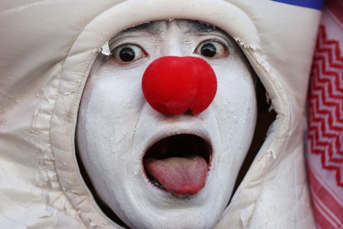 Torcida coloriu o Estdio Al Janoub, no Catar, para acompanhar a partida entre Japo e Crocia, pelas oitavas de final