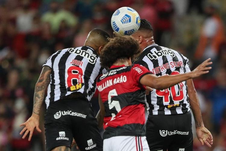 Imagens do jogo entre Flamengo e Atltico, no Maracan, pela 29 rodada do Campeonato Brasileiro