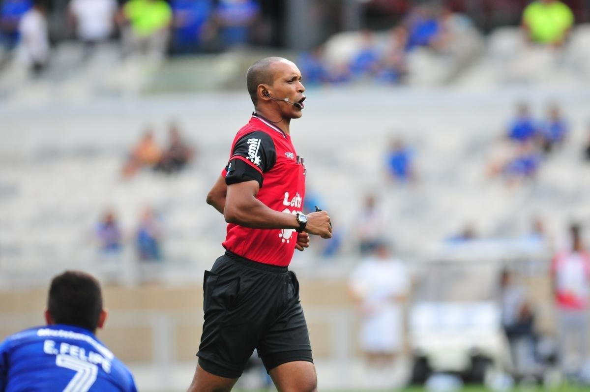 Cruzeiro e Amrica se enfrentaram em clssico pela 5 rodada do Campeonato Mineiro