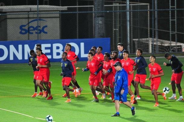 Jogadores do Equador participaram de segundo trabalho no Sesc Venda Nova, na Regio Norte de Belo Horizonte