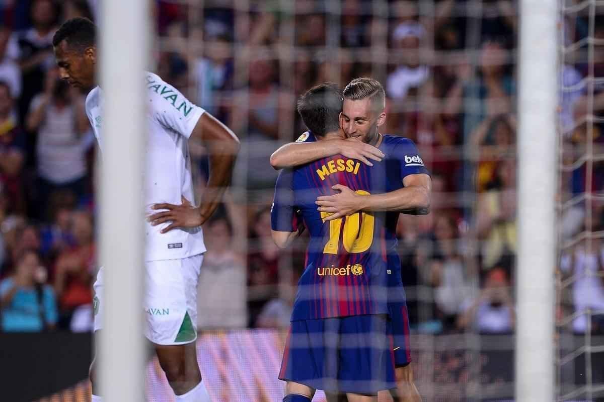 Duelo no Camp Nou marca o retorno do lateral Alan Ruschel aos gramados aps o acidente com o avio da Chapecoense, em novembro de 2016