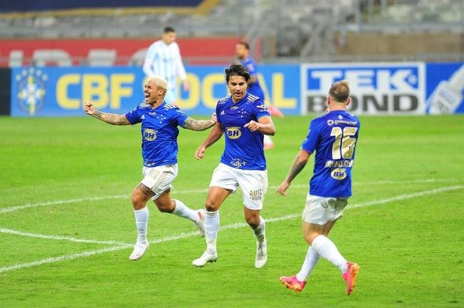 Fotos de Cruzeiro x Londrina, no Mineiro, pela 15 rodada da Srie B