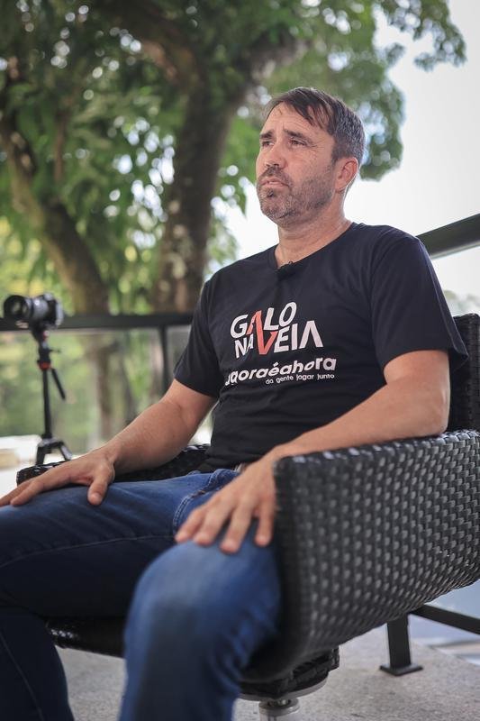 Coudet conhece a Cidade do Galo