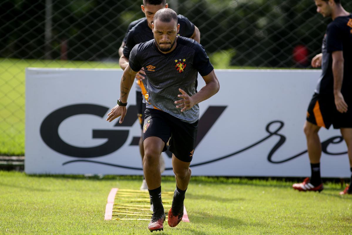 Nesta quinta-feira, sob o comando do treinador Daniel Paulista, Sport realizou primeiro trabalho ttico aps retorno s atividades